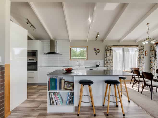 8 Harbour View Road, Onerahi