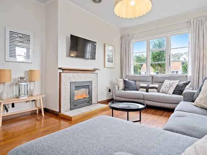 77 Jellicoe Drive, Hamilton East