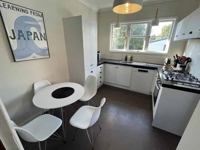 77 Jellicoe Drive, Hamilton East