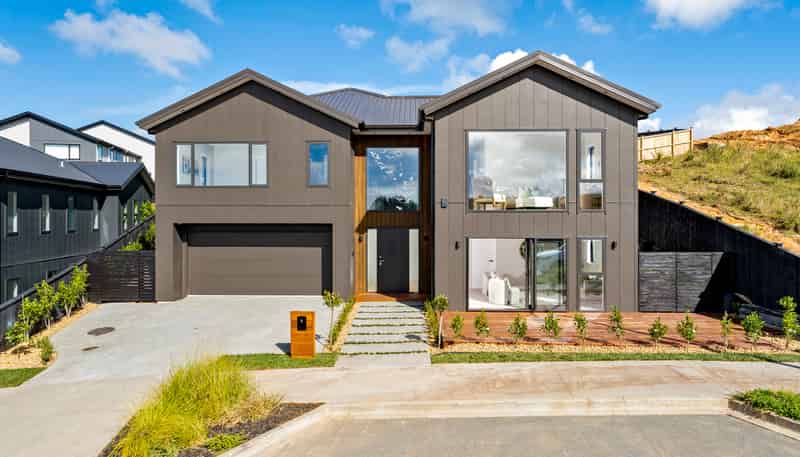 9 Halcyon Bay Lane, Orewa