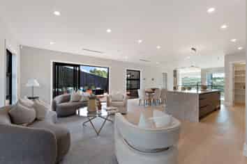 9 Halcyon Bay Lane, Orewa