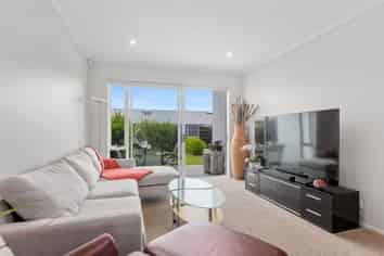 26A Taikura Avenue, Red Beach