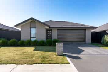 187 Faringdon Boulevard, Rolleston