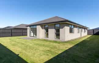 187 Faringdon Boulevard, Rolleston