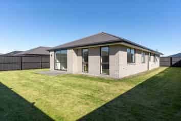 187 Faringdon Boulevard, Rolleston