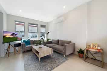 25 Whautapu Court, Avondale