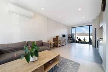 25 Whautapu Court, Avondale