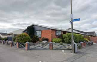 44 Newcastle Street, Windsor