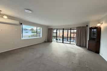 44 Newcastle Street, Windsor
