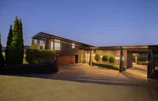 105 Marlborough Ridge Drive, Fairhall