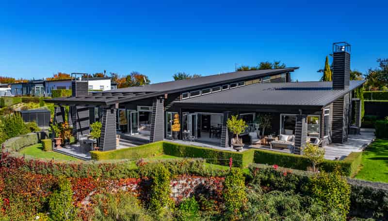 105 Marlborough Ridge Drive, Fairhall