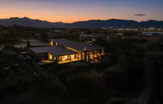 105 Marlborough Ridge Drive, Fairhall