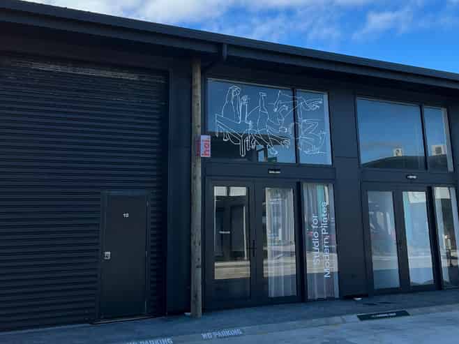 56sqm with roller door