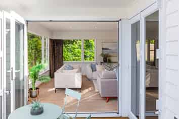 18 Woodland Road, Johnsonville