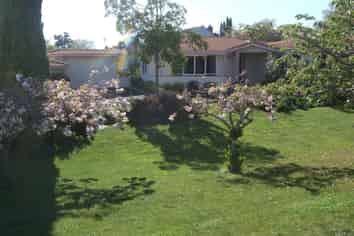 1/35 Busby Hill, Havelock North