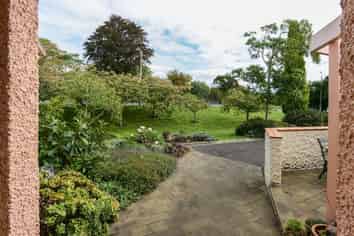 1/35 Busby Hill, Havelock North