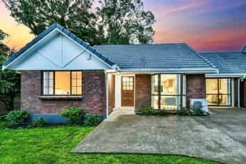 60A Alfriston Road, Manurewa East