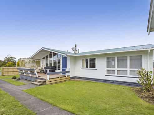 27 Egmont Street, Kaponga