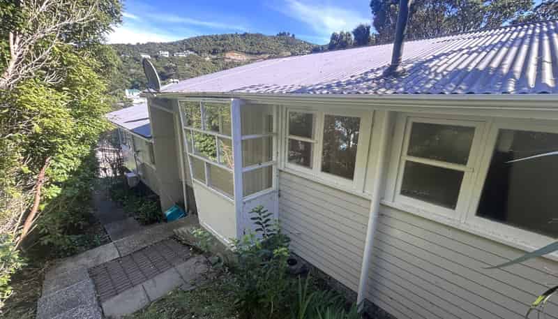 A/4 Chaucer Way, Karori