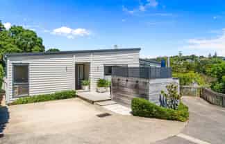 155B Eskdale Road, Birkdale