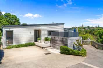 155B Eskdale Road, Birkdale