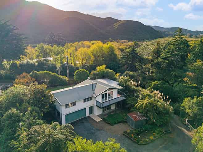 201 Coast Road, Wainuiomata