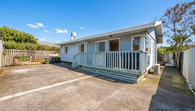 3/9 Robertson Road, Favona