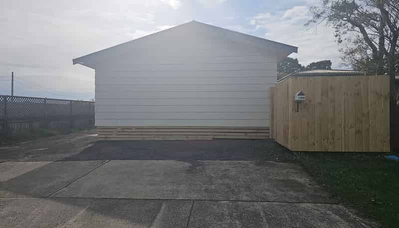 16B Waterview Road West, Takanini