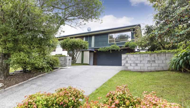 2/36 Coronation Road, Epsom