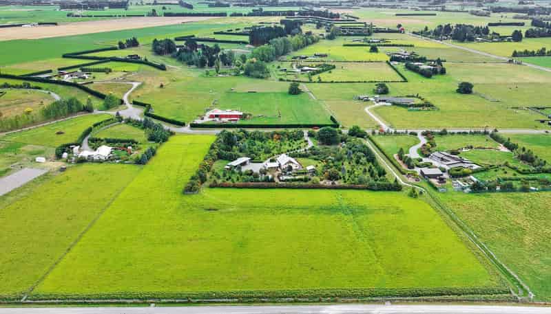 9 Hayfield Terrace, Cust