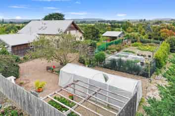 9 Hayfield Terrace, Cust