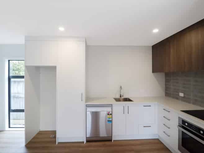 C/137 Whites Line East, Waiwhetu