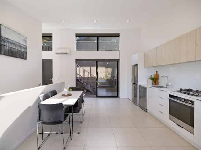 11 Highlands Close, Queenstown Hill