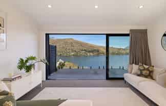 11 Highlands Close, Queenstown Hill