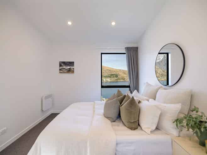 11 Highlands Close, Queenstown Hill