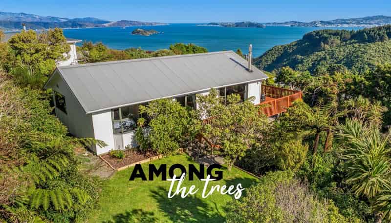 24 Titiro Moana Road, Korokoro