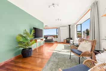 24 Titiro Moana Road, Korokoro