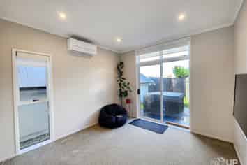 13 Teal Way, Hobsonville