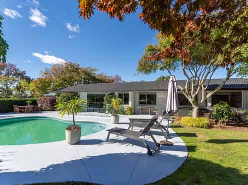 437 Paton Road, Hope