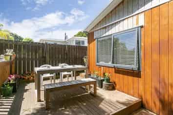 7 Minaret Drive, Bucklands Beach