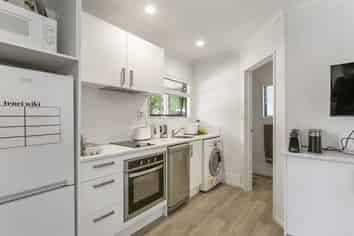 7 Minaret Drive, Bucklands Beach