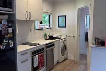 7 Minaret Drive, Bucklands Beach