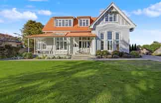 15 Herbert Street, Gladstone