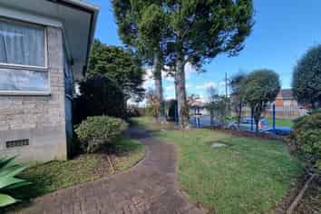 12B Herd Road, Hillsborough