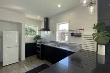 3/13 Alexander Street , Avenues