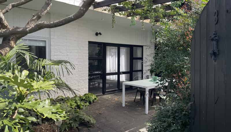 3/13 Alexander Street , Avenues