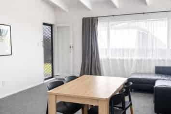 1/1A Yeovil Road, Te Atatu Peninsula