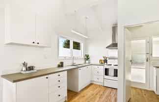 1/1A Yeovil Road, Te Atatu Peninsula