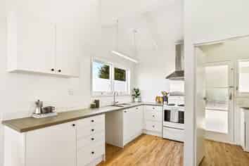 1/1A Yeovil Road, Te Atatu Peninsula