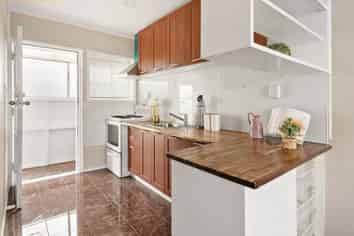 2/118 Lynwood Road, New Lynn